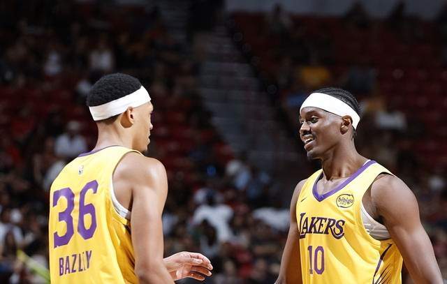 开云体育-重磅！官宣：洛杉矶湖人正式签下26+12内线悍将