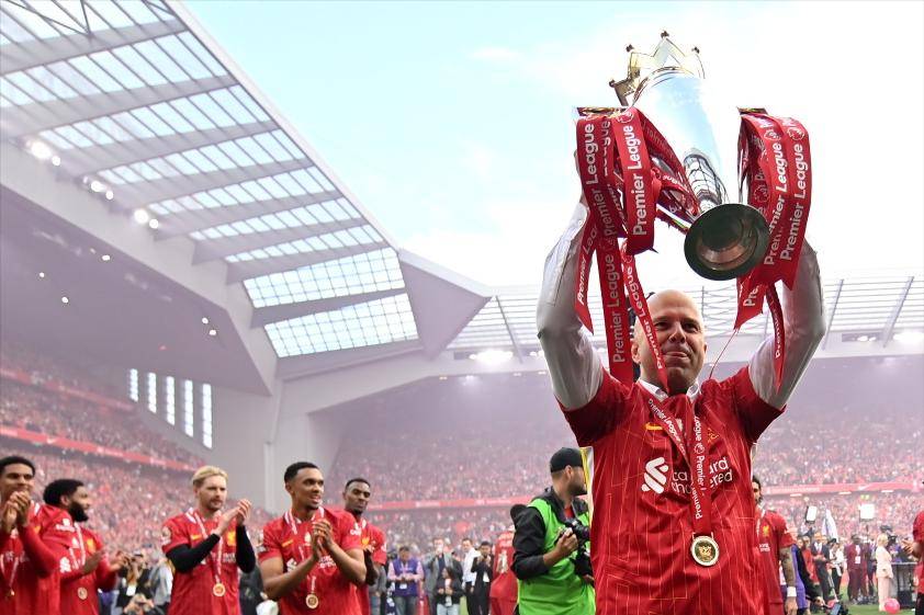 kering-猜猜谁是英超冠军？拿下双榜一的红军无缘，曼城与蓝军才是真龙