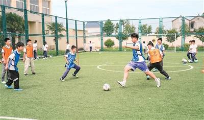 开云体育平台-校园足球 快乐成长