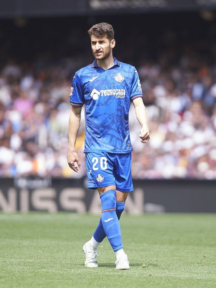 开云体育app-迪马：维罗纳即将签下西班牙中场耶鲁-圣地亚哥与后卫乌奈-努涅斯