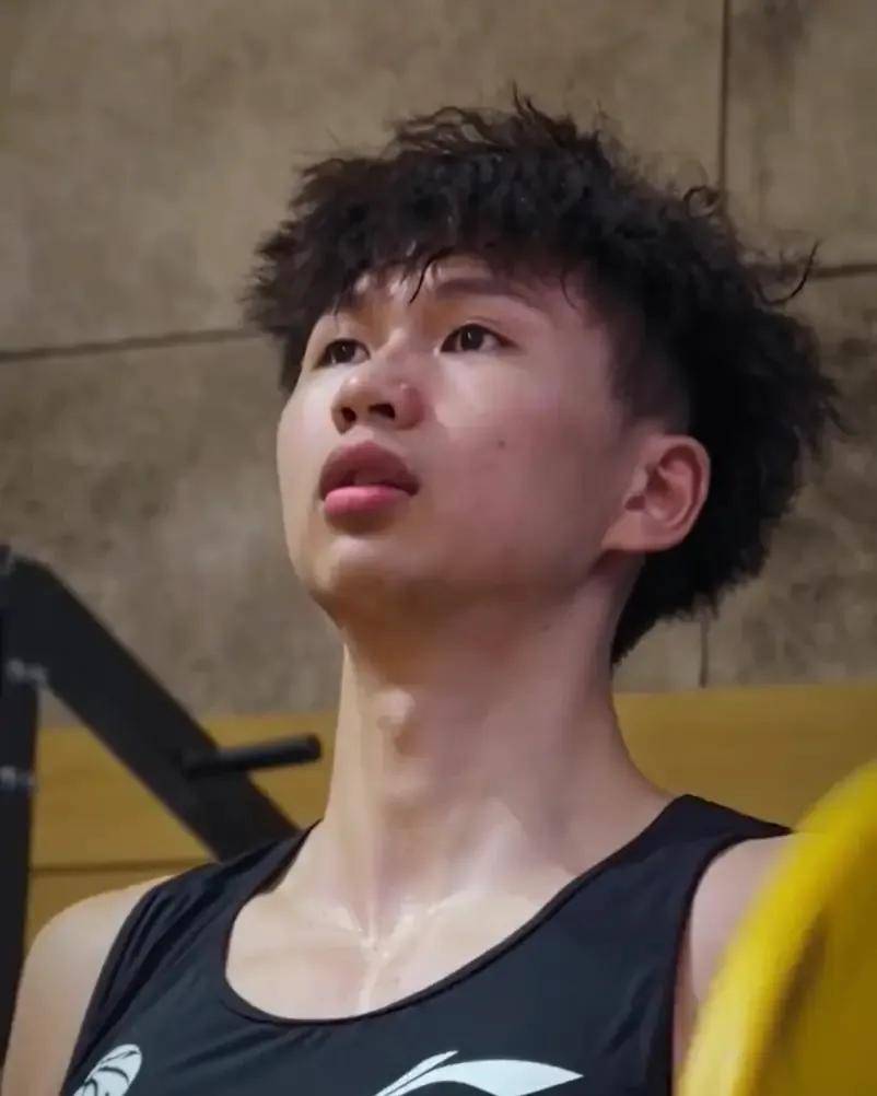 开云体育首页-2换1!交易正式达成!CBA又一笔重磅转会