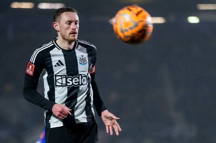 开云体育首页-TA：利兹联总价1200万镑报价朗斯塔夫，纽卡尚未回复