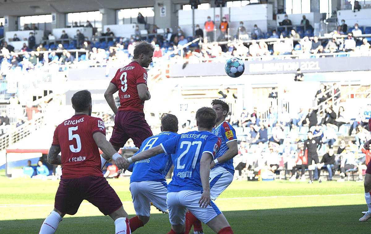 开云体育网址-升班马比勒菲尔德迎战降班马荷尔斯泰因基尔，实力碾压对手！