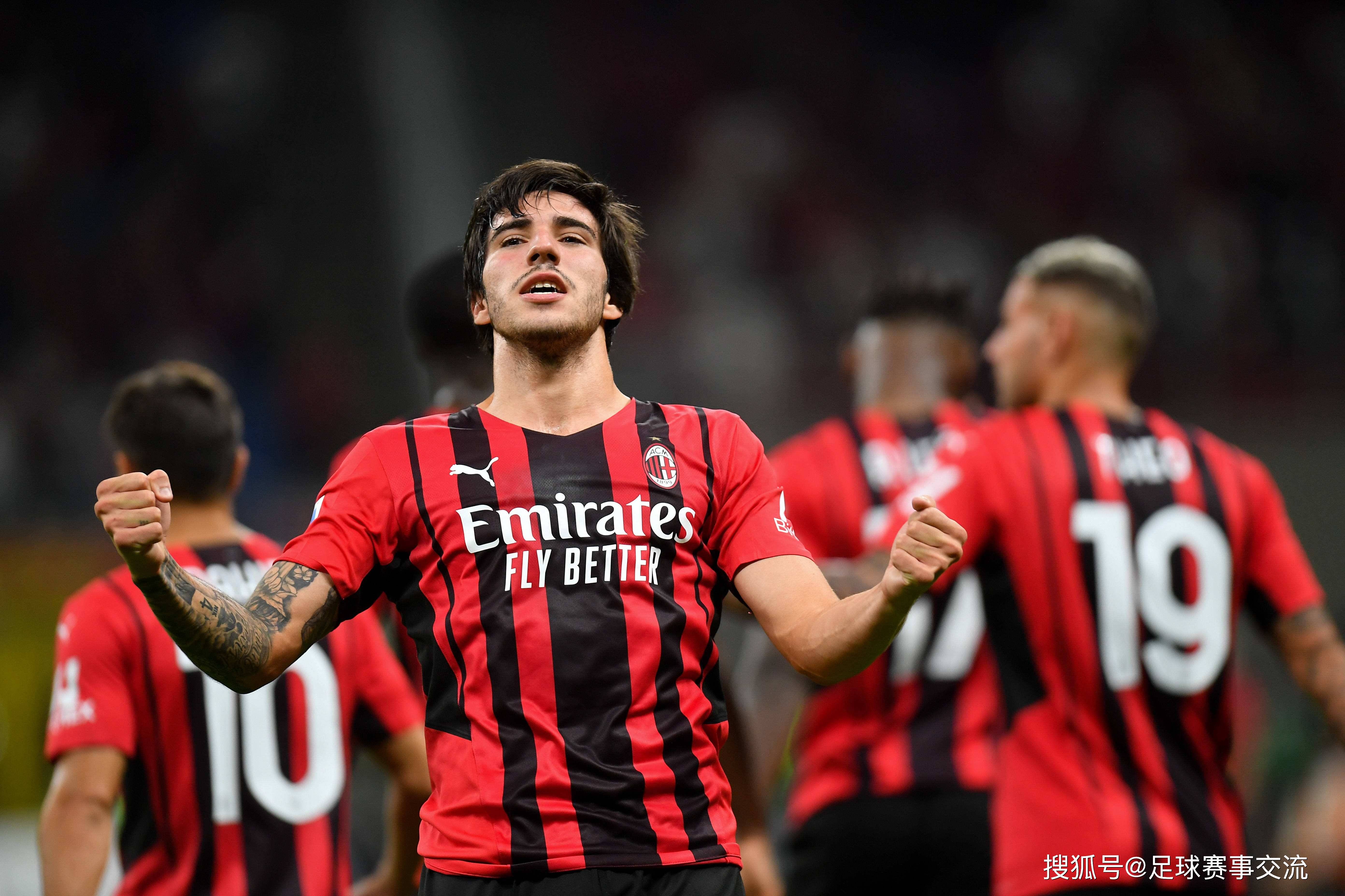 开云体育网址-今日足球：AC米兰vs克雷莫纳、莱万特vs巴塞罗那