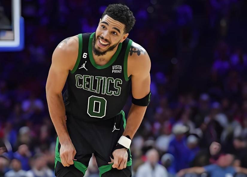 开云体育app-27岁塔图姆砍下13784分，你知道27岁科比拿了多少分吗？