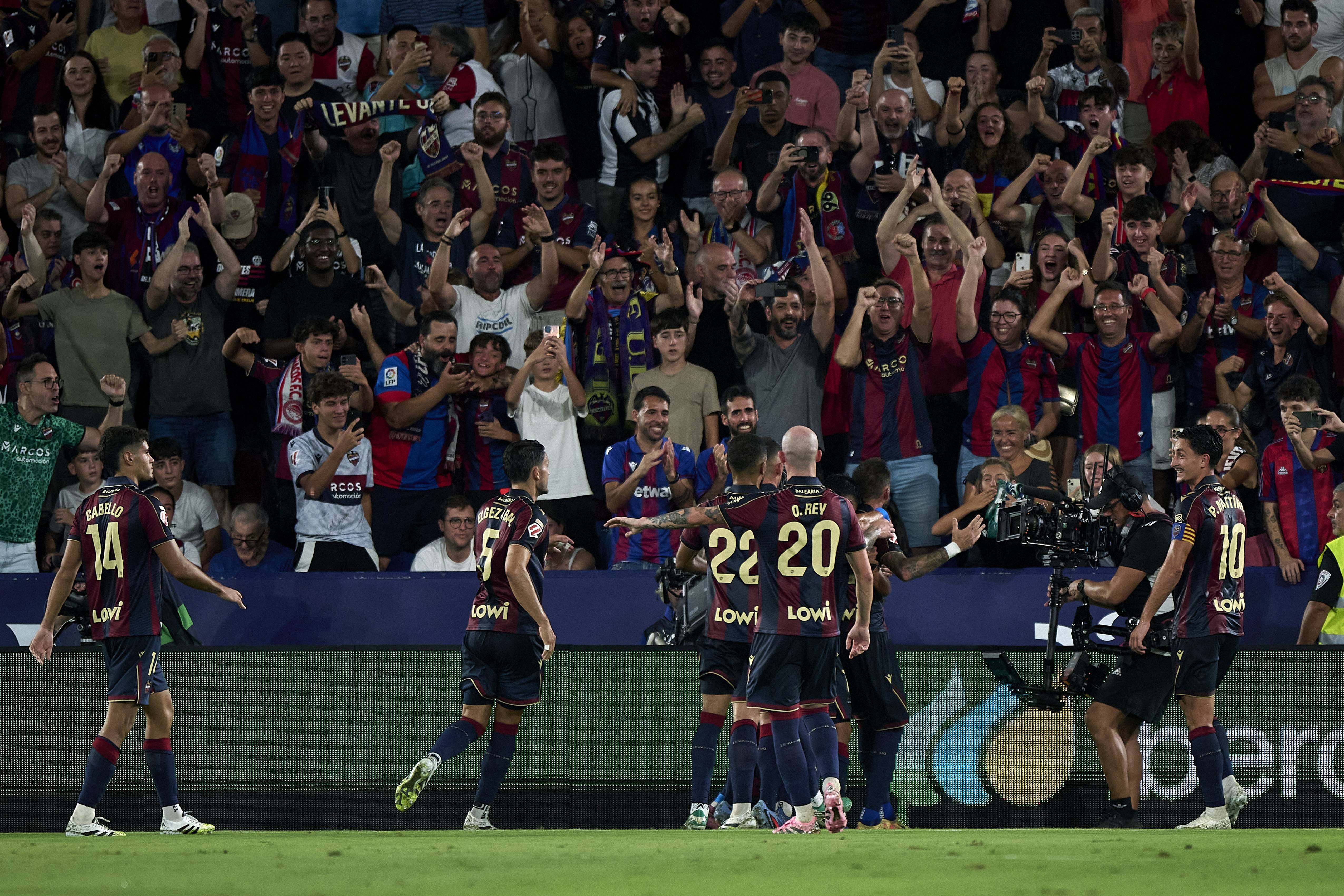 kering-（体育）足球——西甲：巴塞罗那胜莱万特