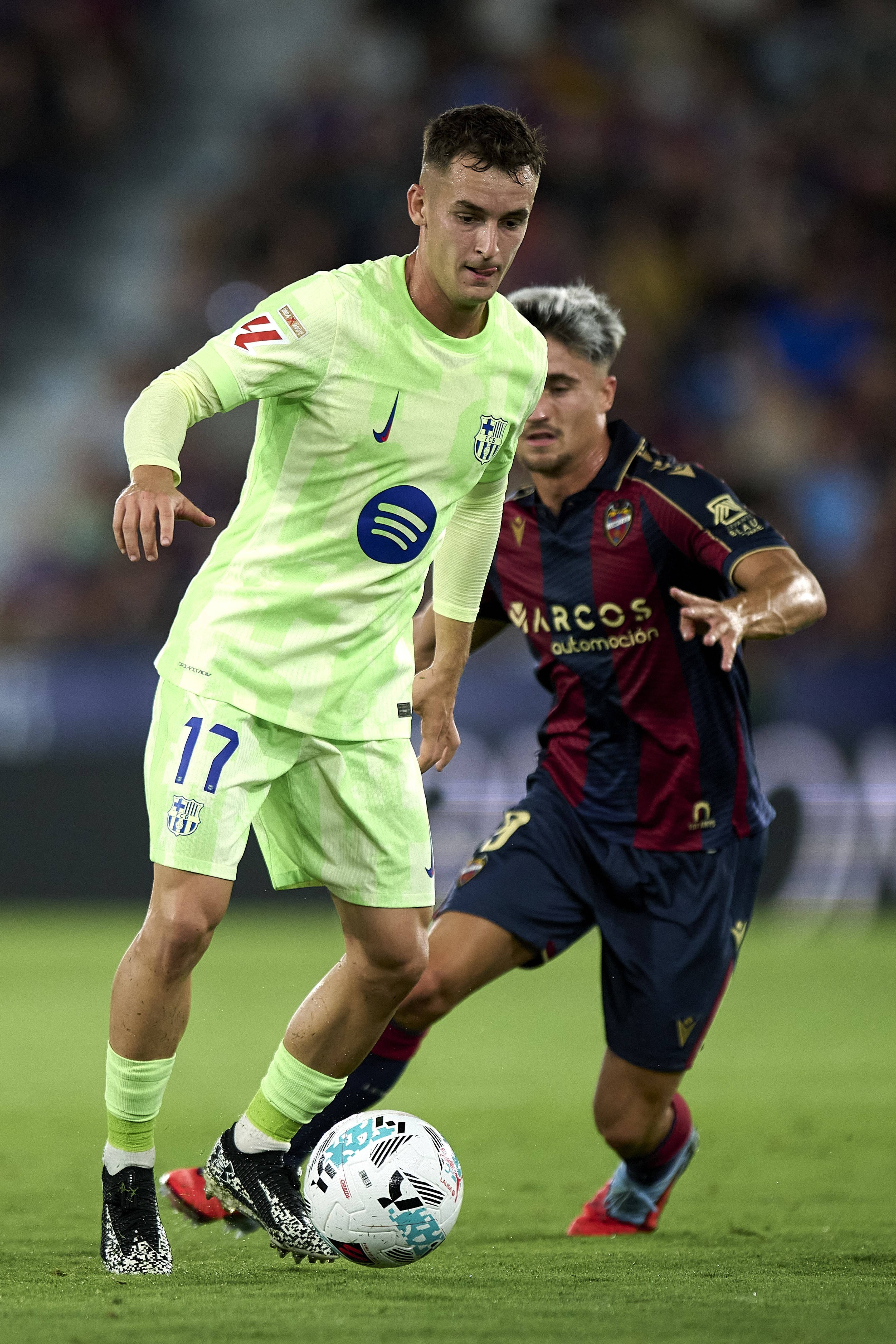 kering-（体育）足球——西甲：巴塞罗那胜莱万特