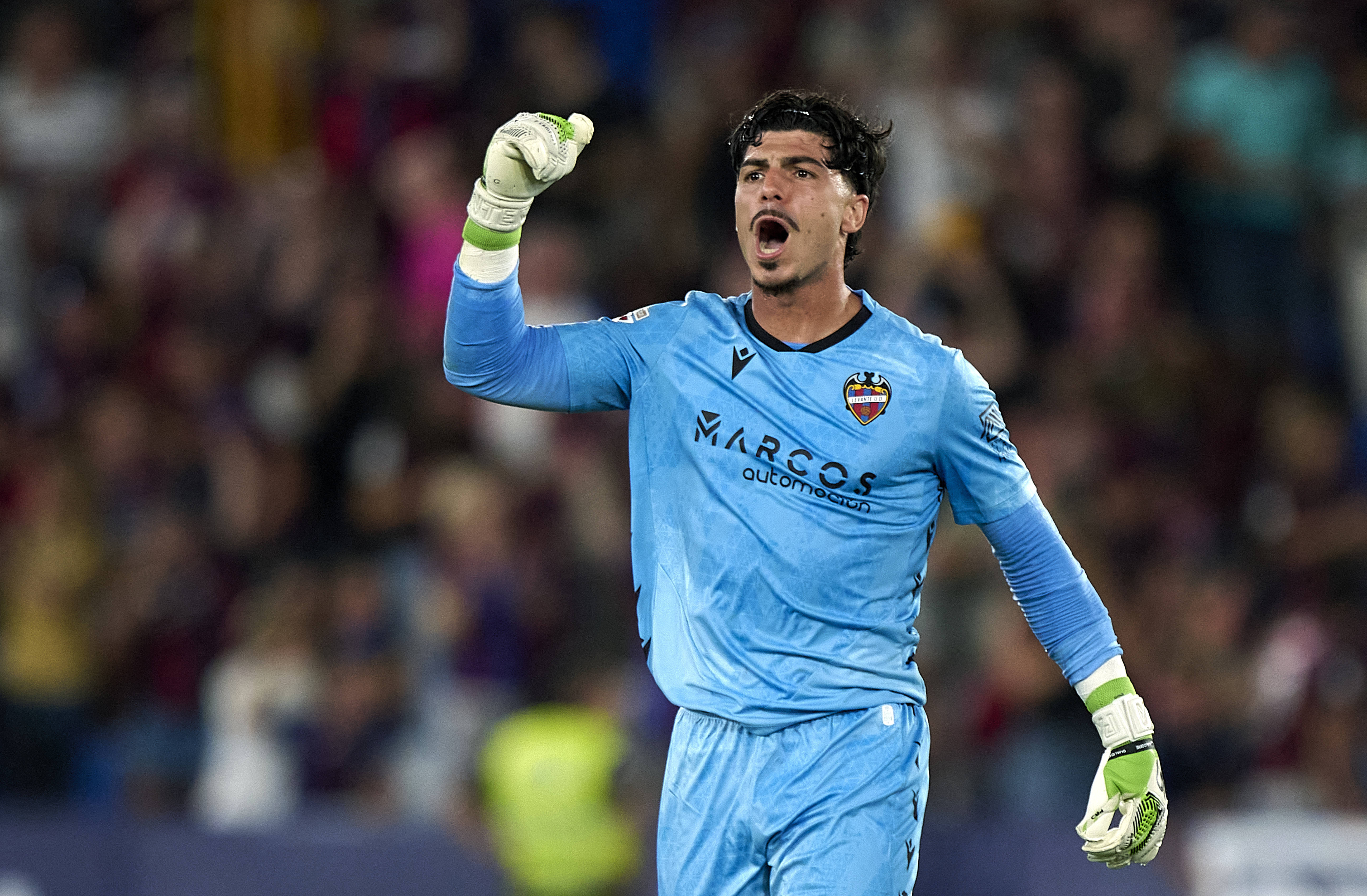 kering-（体育）足球——西甲：巴塞罗那胜莱万特