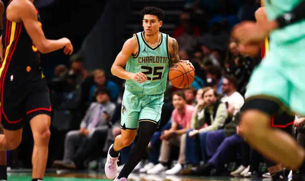 kaiyun-夏洛特黄蜂后场新星辛普森:下赛季能否取得突破?