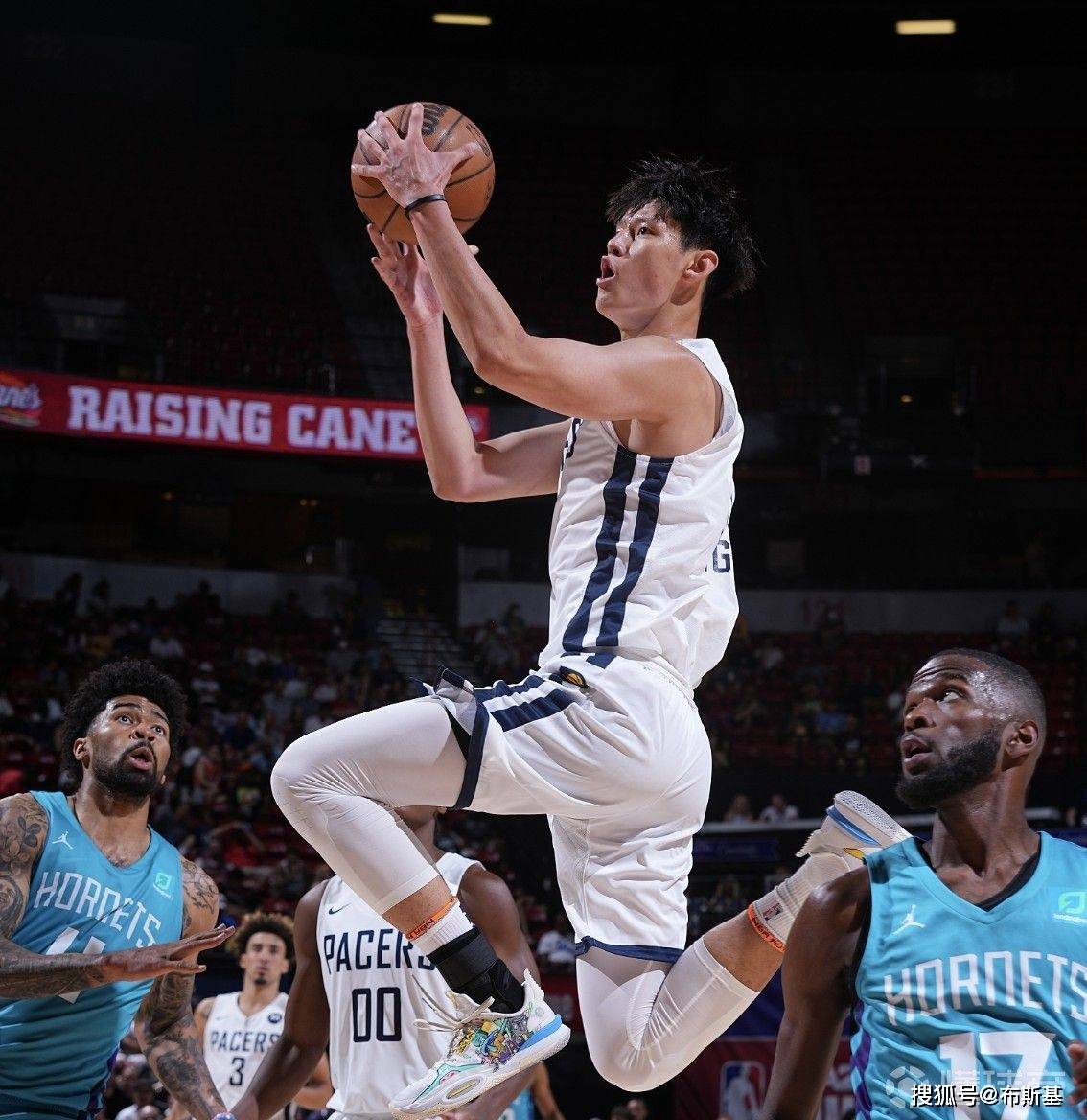 开云体育下载-曾凡博要去篮网了！月底赴布鲁克林，这次能站稳脚跟吗？