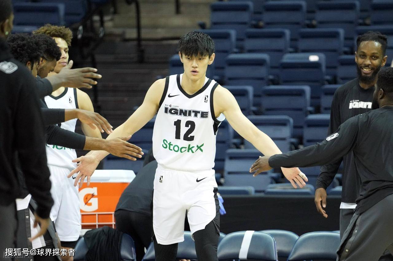 开云体育-从北京首钢到布鲁克林篮网：曾凡博12号球衣背后的励志成长之路