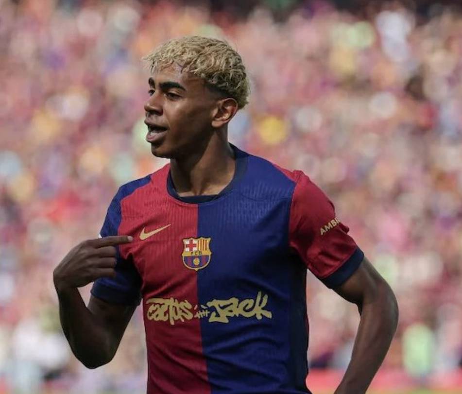 开云体育首页-巴萨队友力挺亚马尔,佩德里库巴西取关卡瓦哈尔,西班牙队内讧?