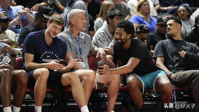 开云体育中国-黄蜂队传闻：夏洛特裁掉斯宾塞·丁威迪，原因竟是940万美元